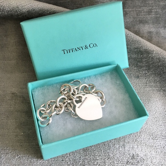 Medium 7.5" Tiffany & Co Blank Heart Tag Charm Bracelet in Sterling Silver - Picture 5 of 5